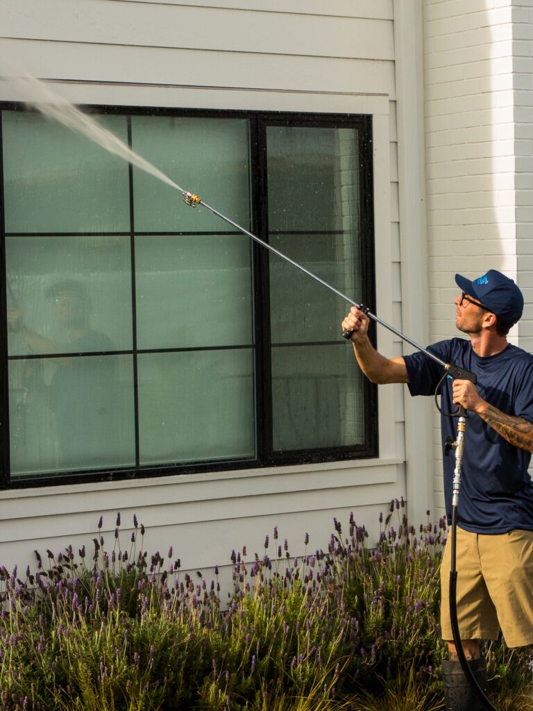 Window Cleaning Company near me in San Diego CA About 01